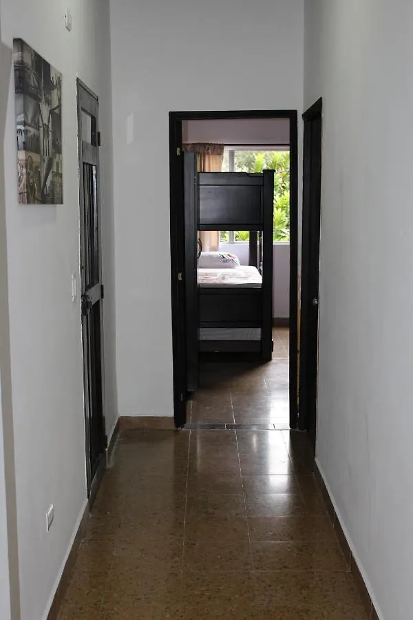 Casa Estadio Medellin ! Apartamentos Renovados En Excelente Ubicacion Laureles Estadio Colombia